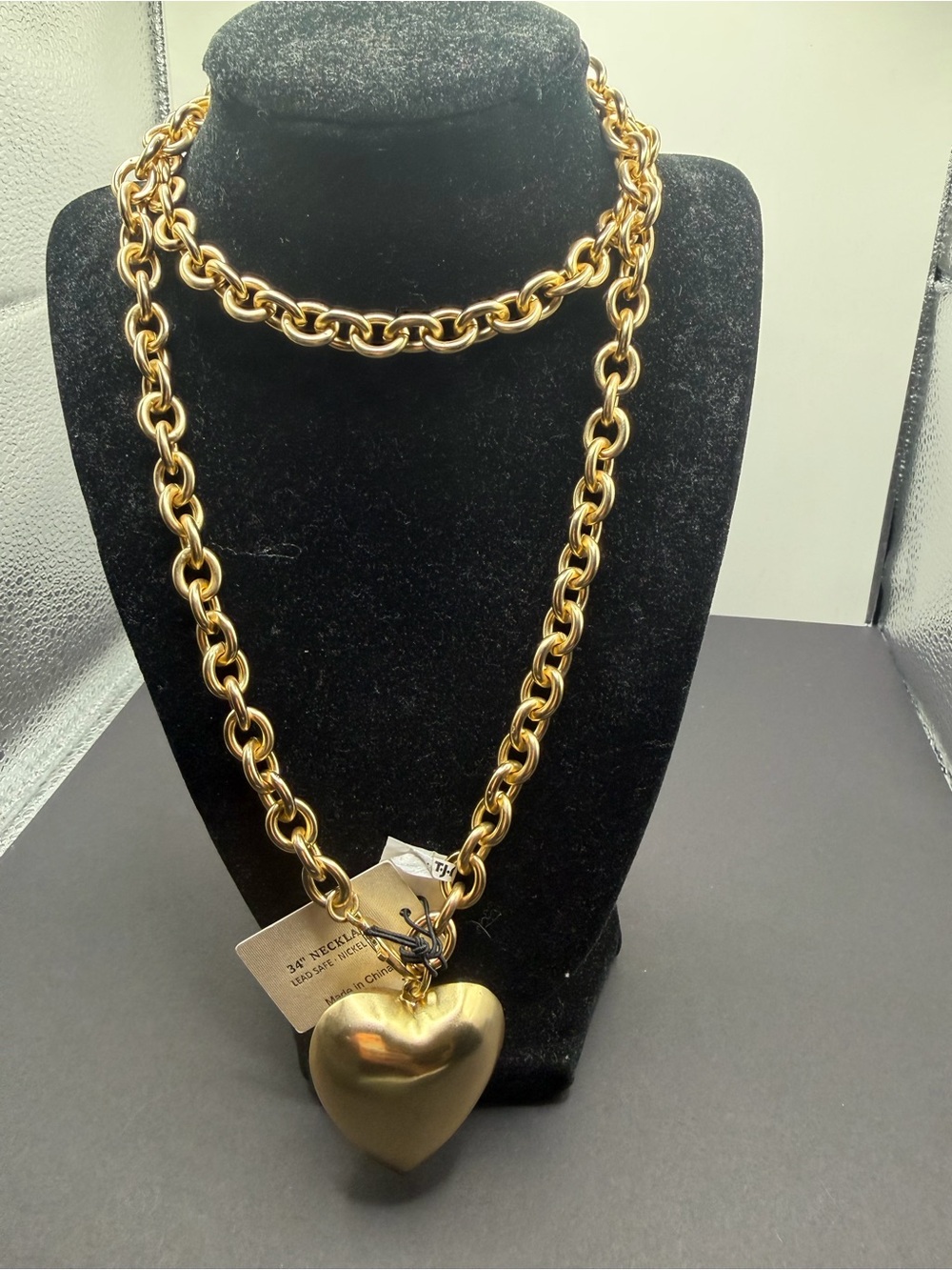 Gold Heart Pendant Chain Necklace for Women - Statement Link Design - Picture 2 of 2